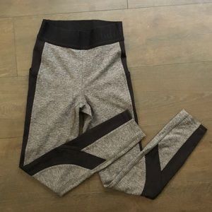 Lululemon size 4 gray tights